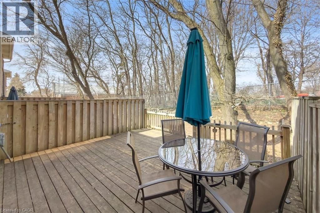 7 - 121 MORGAN AVENUE Image 31