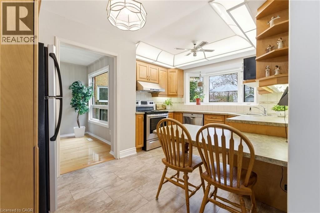 222 RIVERVIEW STREET Image 13