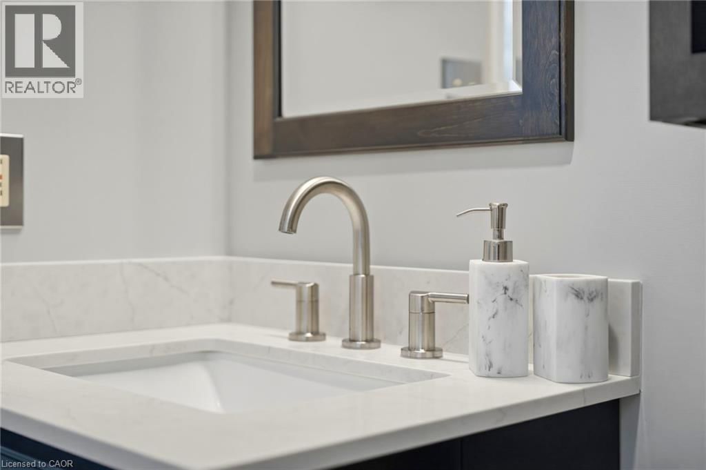 222 RIVERVIEW STREET Image 26