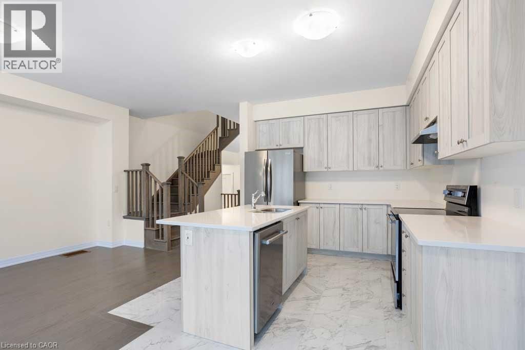 456 ADELAIDE STREET Image 11