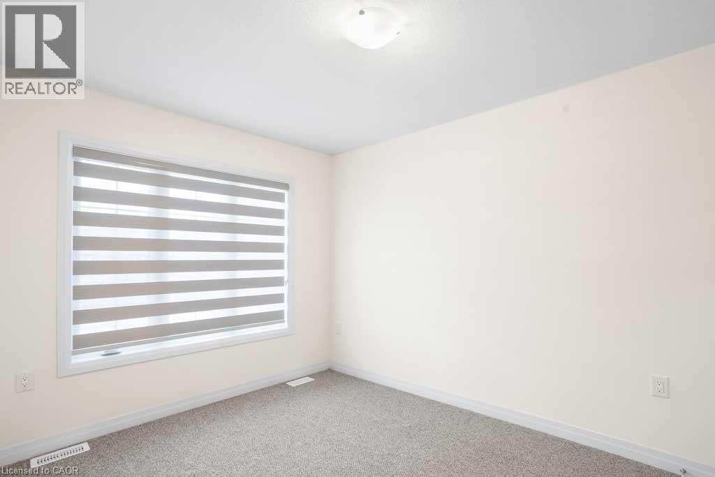 456 ADELAIDE STREET Image 27