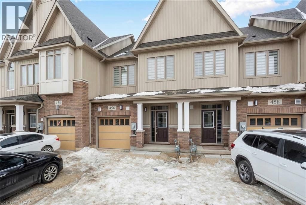 456 ADELAIDE STREET Image 3