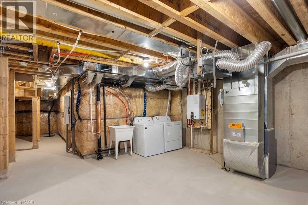 456 ADELAIDE STREET Image 30