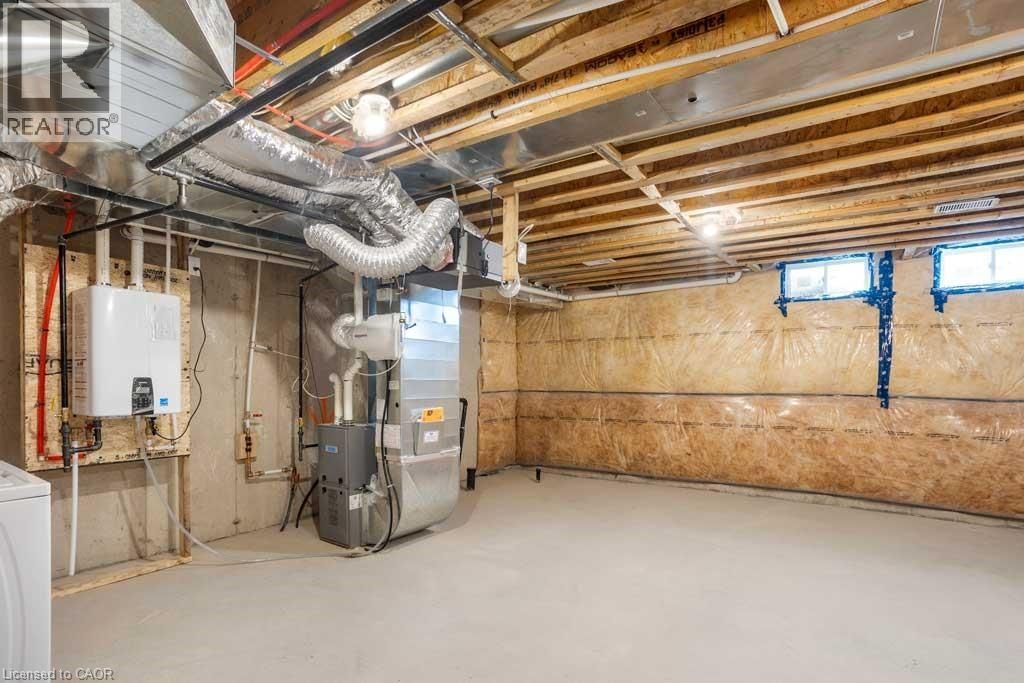 456 ADELAIDE STREET Image 31