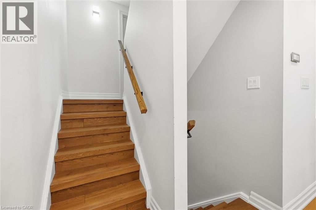 112 - 680 REGENCY COURT Image 17