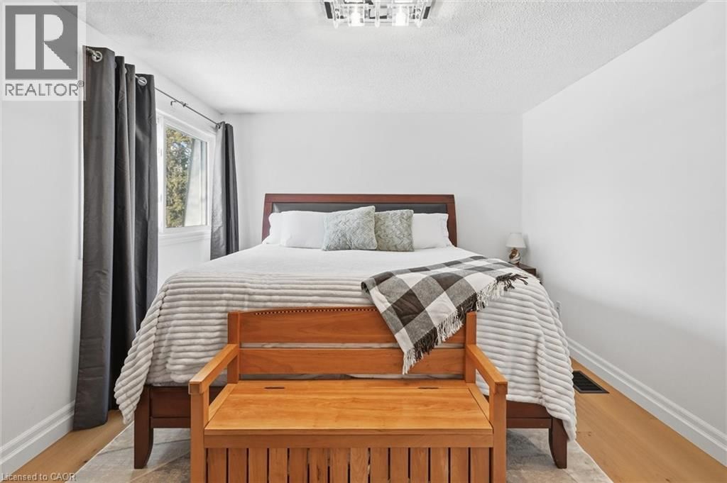 112 - 680 REGENCY COURT Image 18