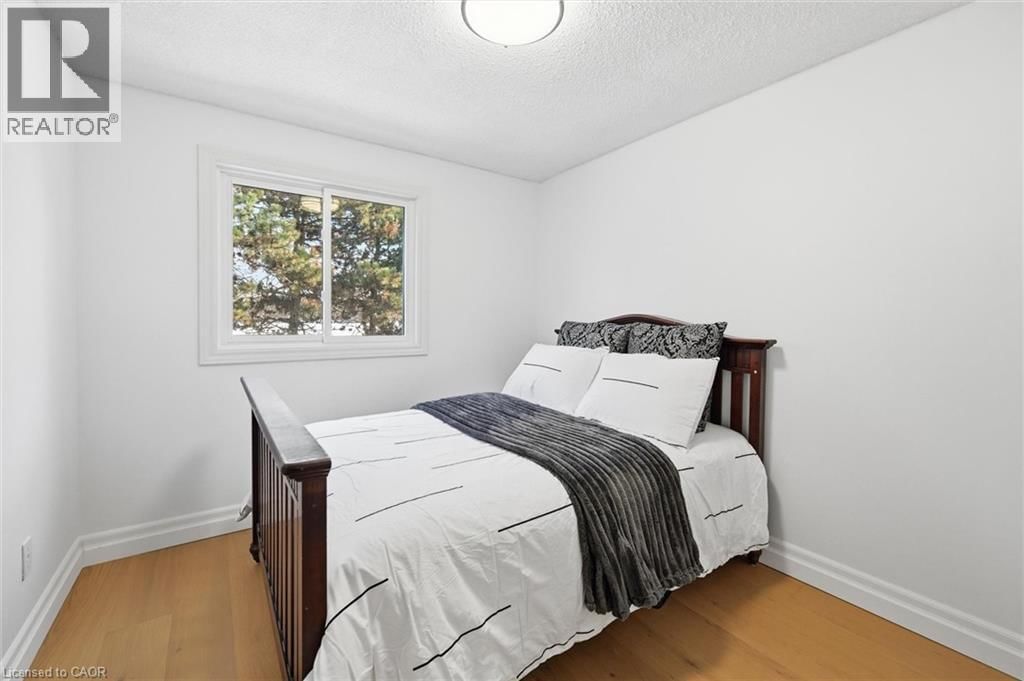 112 - 680 REGENCY COURT Image 23