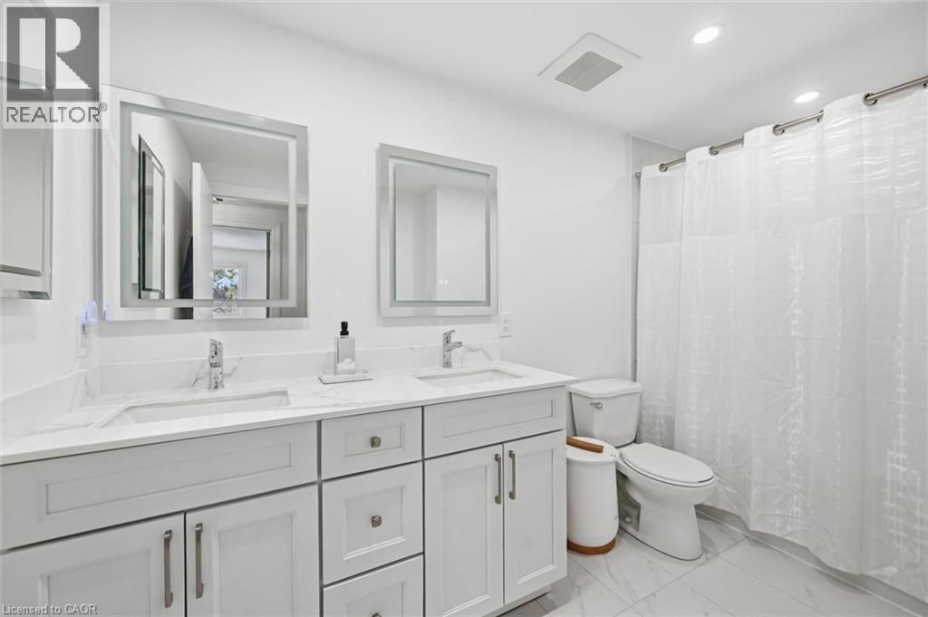 112 - 680 REGENCY COURT Image 26