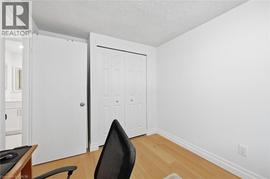 112 - 680 REGENCY COURT Image 29