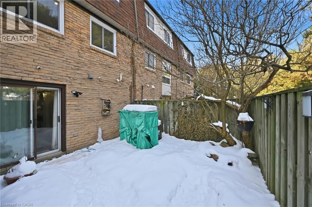 112 - 680 REGENCY COURT Image 37