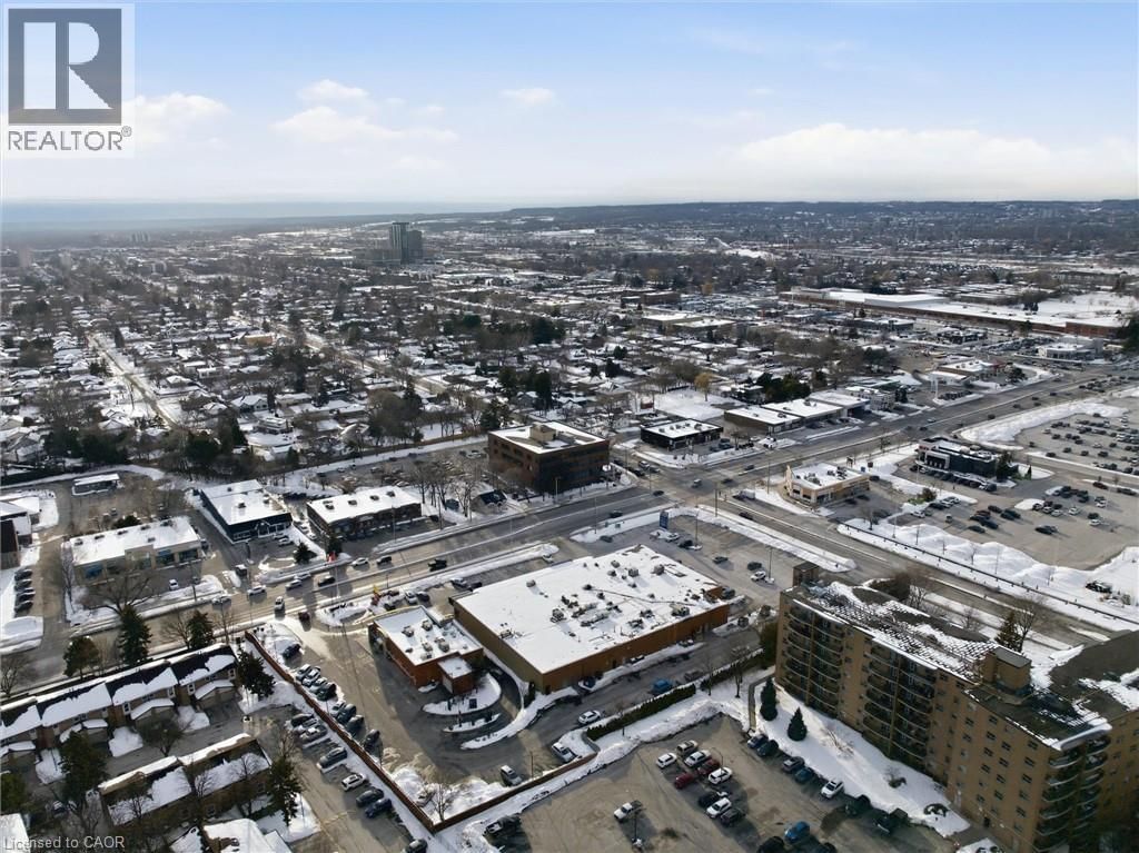 112 - 680 REGENCY COURT Image 42