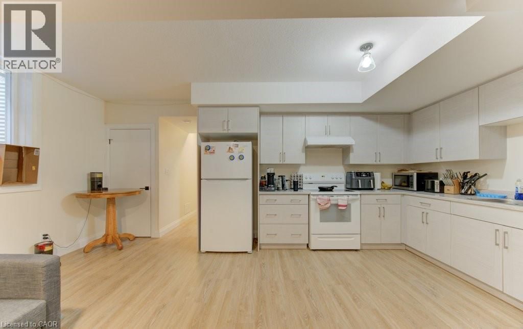 113 WALTER STREET Image 38