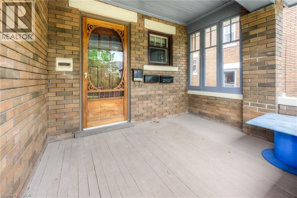 28 STIRLING AVENUE NORTH Image 22