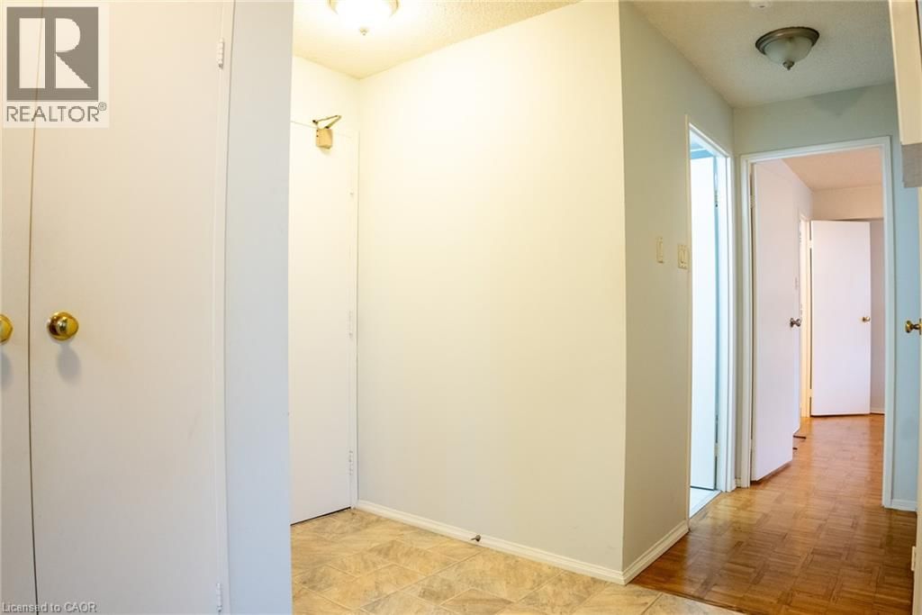 1103 - 3700 KANEFF CRESCENT Image 14