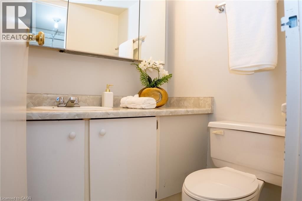 1103 - 3700 KANEFF CRESCENT Image 20