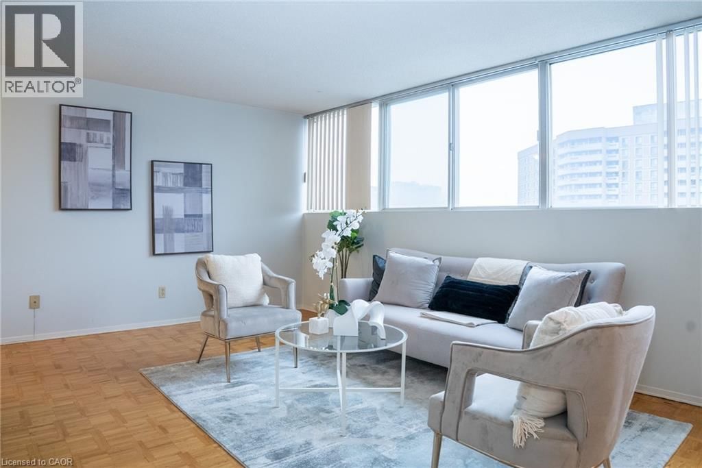 1103 - 3700 KANEFF CRESCENT Image 5