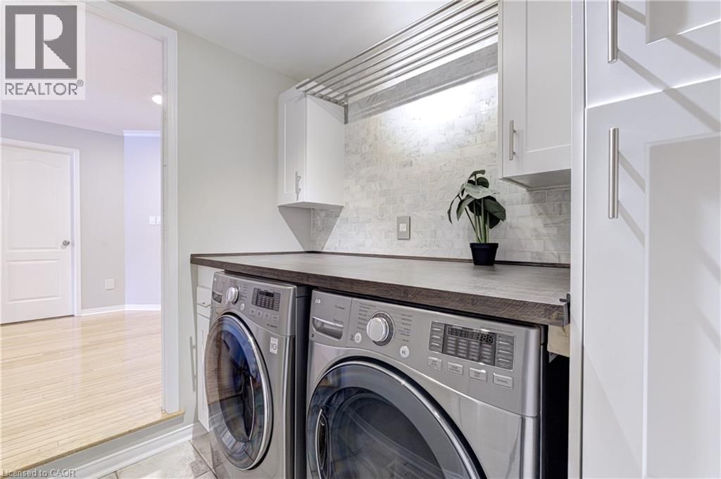 2142 MEADOWGLEN DRIVE Image 12