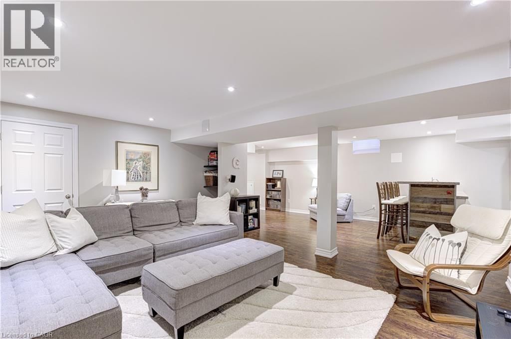 2142 MEADOWGLEN DRIVE Image 28