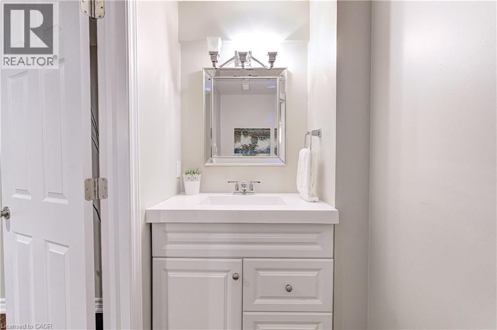 2142 MEADOWGLEN DRIVE Image 29