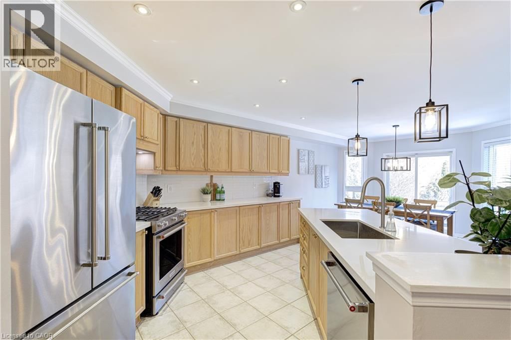 2142 MEADOWGLEN DRIVE Image 4