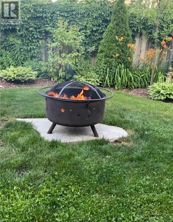 2142 MEADOWGLEN DRIVE Image 40