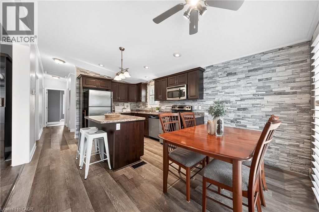 5 ELM STREET Image 11