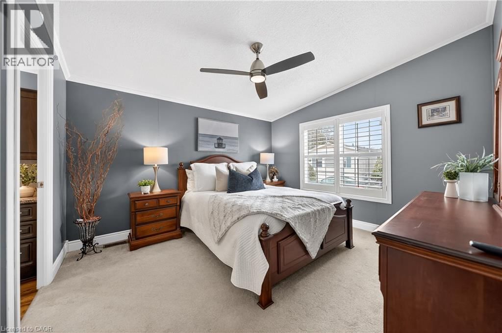 5 ELM STREET Image 18