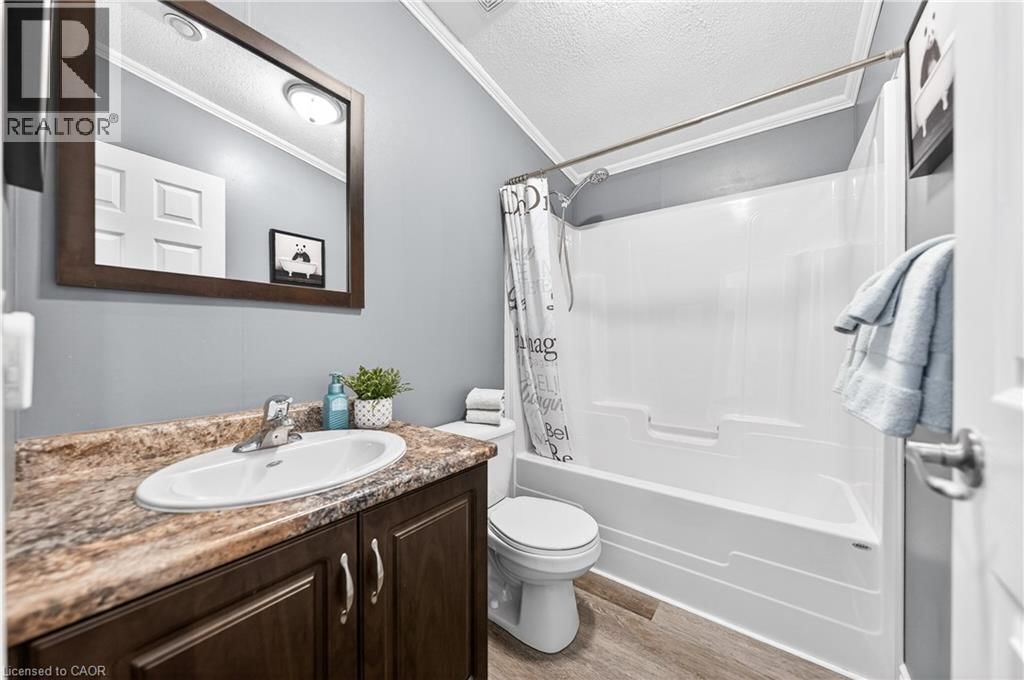 5 ELM STREET Image 21