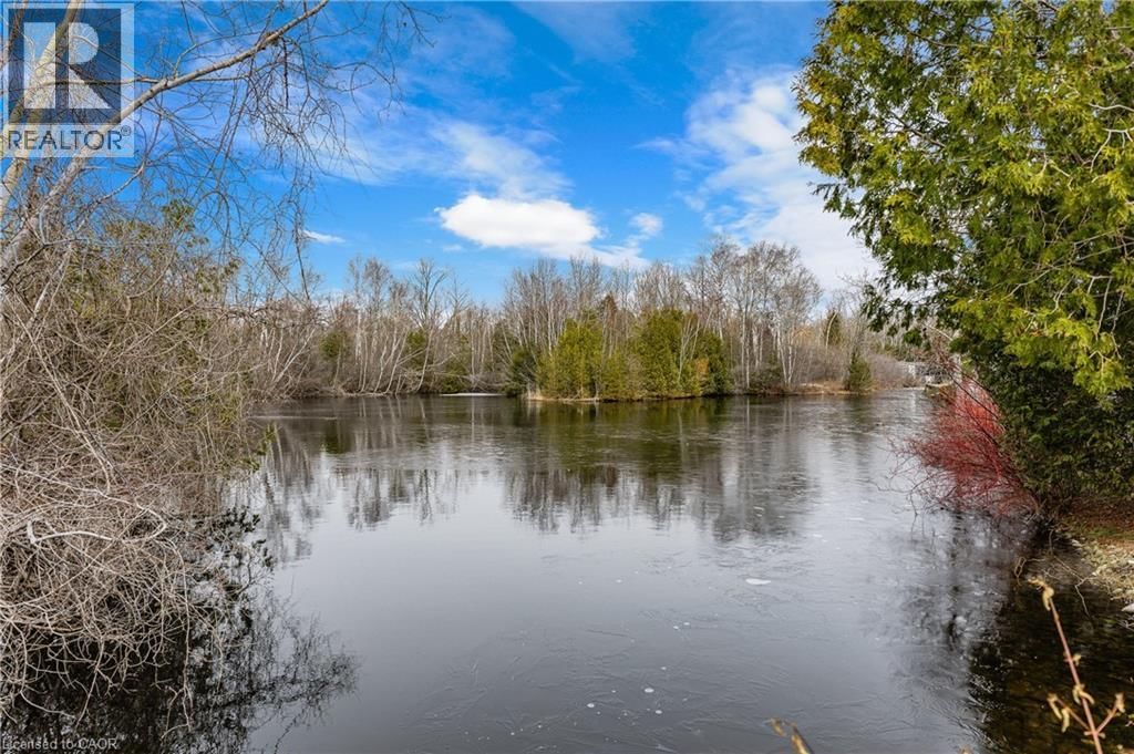 5 ELM STREET Image 31