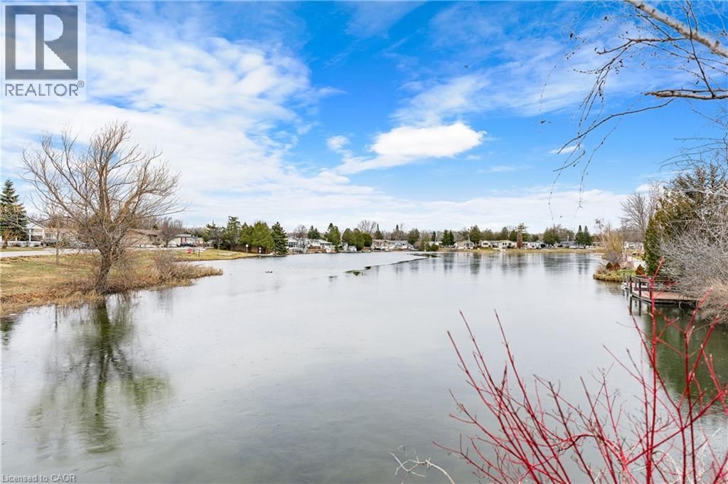 5 ELM STREET Image 34