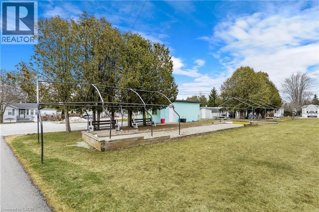 5 ELM STREET Image 39