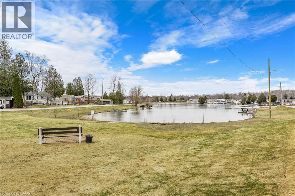 5 ELM STREET Image 40