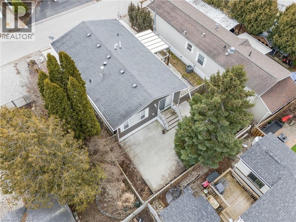 5 ELM STREET Image 45