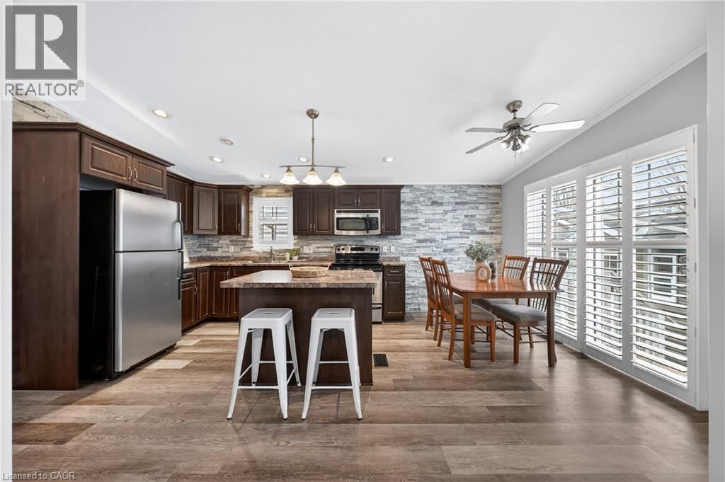 5 ELM STREET Image 8