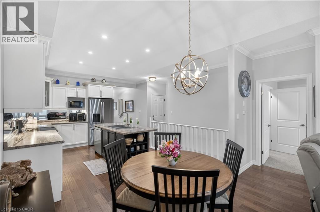 36 BANKS STREET Image 14