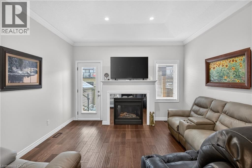 36 BANKS STREET Image 17