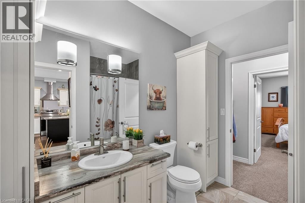 36 BANKS STREET Image 24