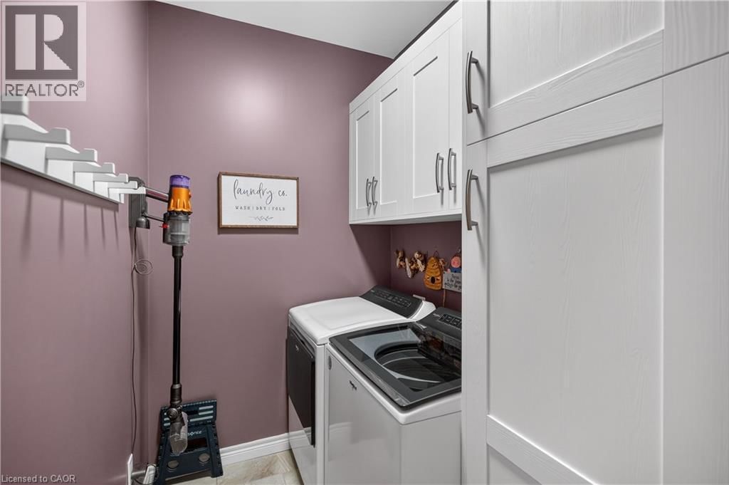 36 BANKS STREET Image 25