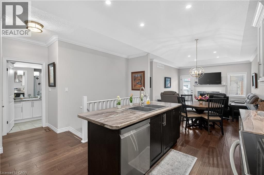 36 BANKS STREET Image 8