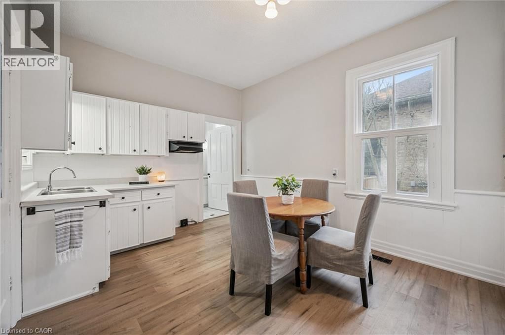 56 WALNUT STREET Image 11