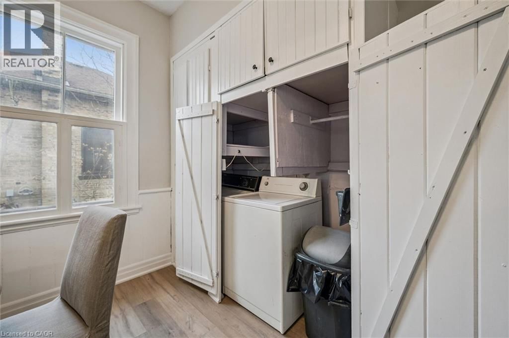 56 WALNUT STREET Image 17