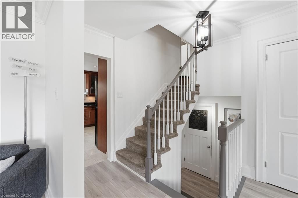 951 GORTON AVENUE Image 13