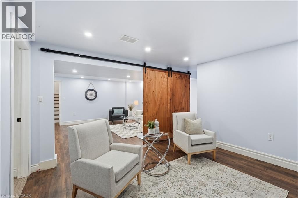 951 GORTON AVENUE Image 21