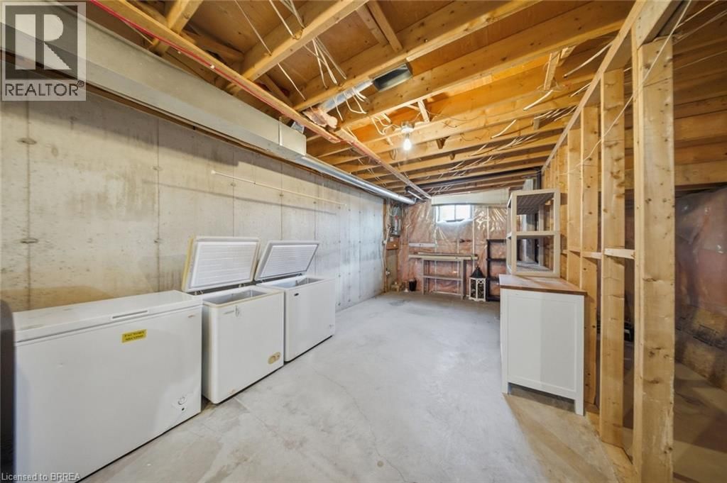 10 CLARA CRESCENT Image 27