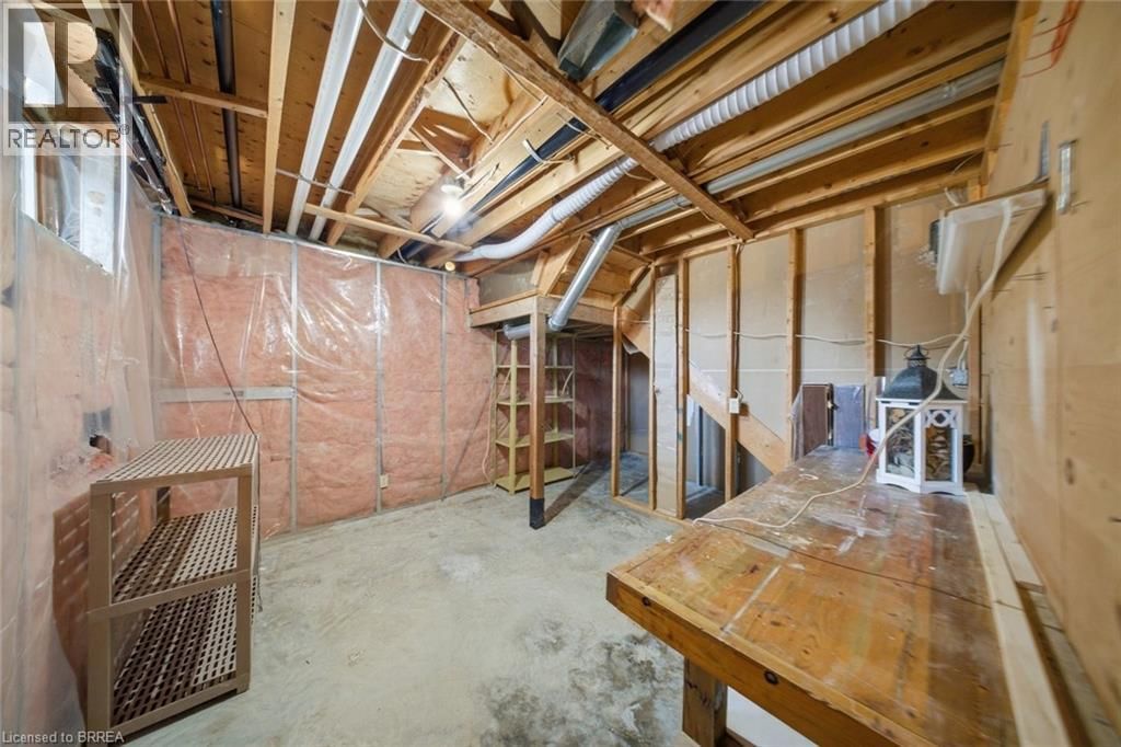 10 CLARA CRESCENT Image 28