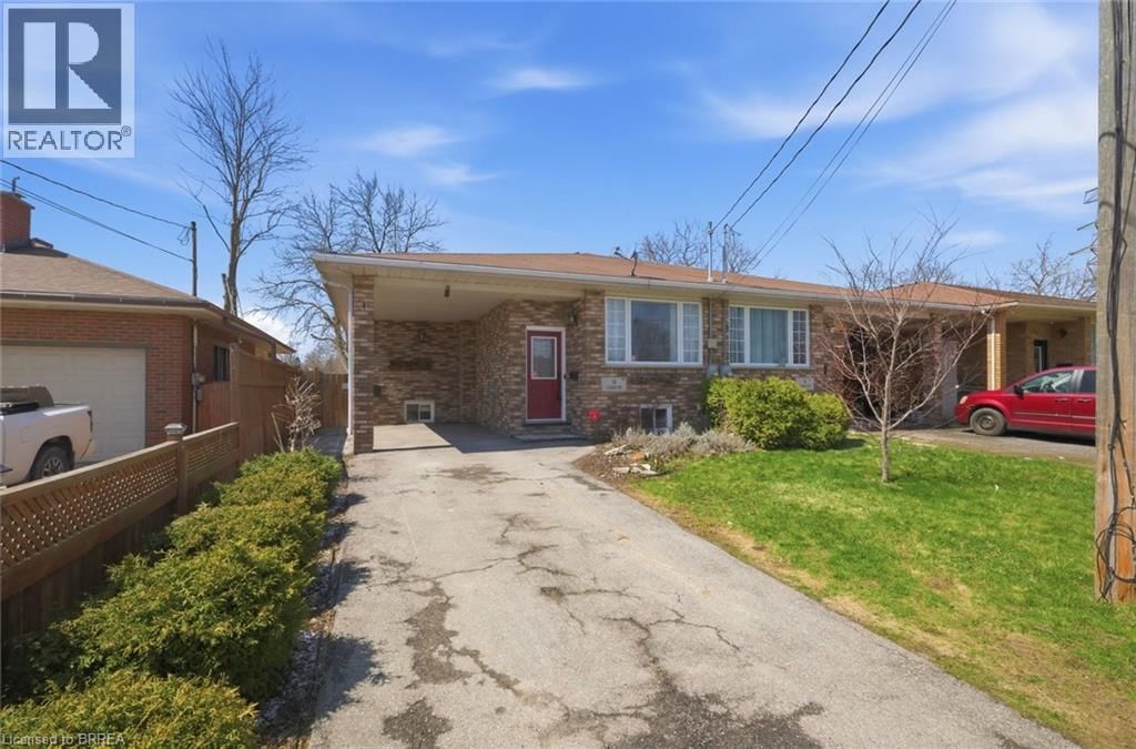 10 CLARA CRESCENT Image 3