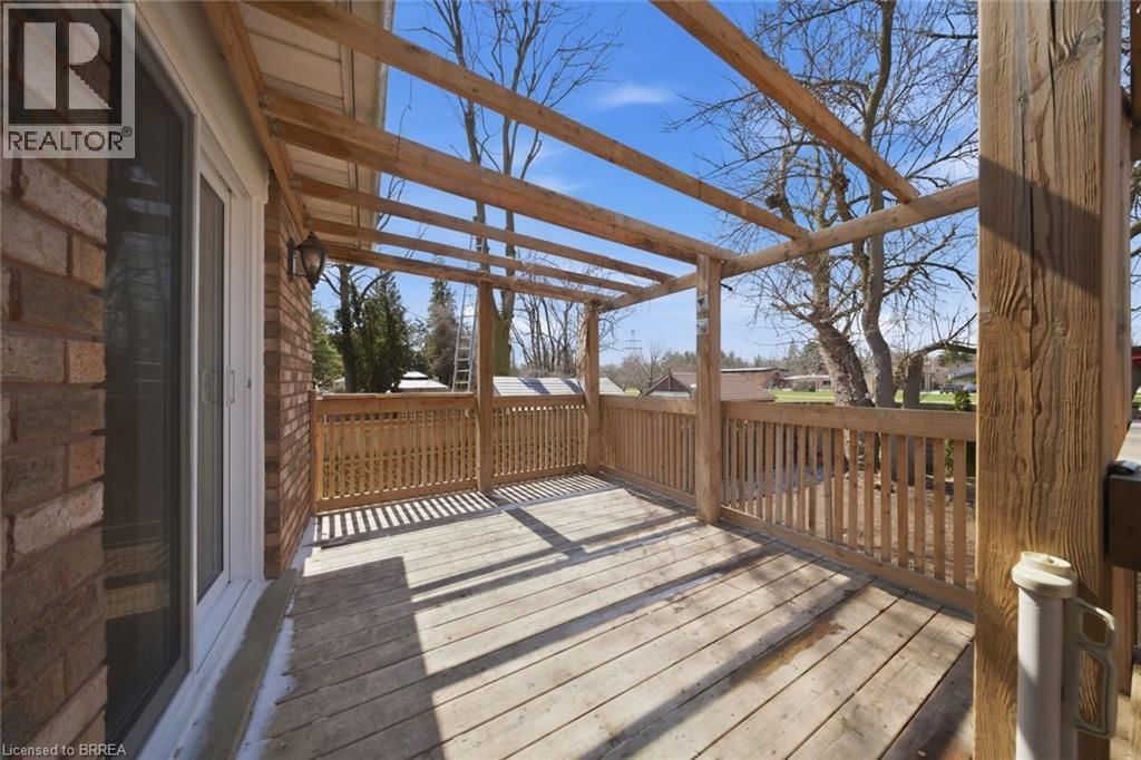 10 CLARA CRESCENT Image 30