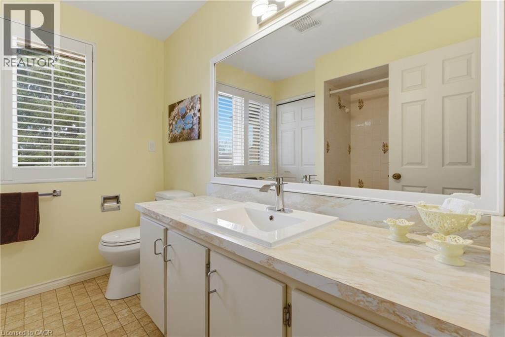 833 BRIGADOON DRIVE Image 23