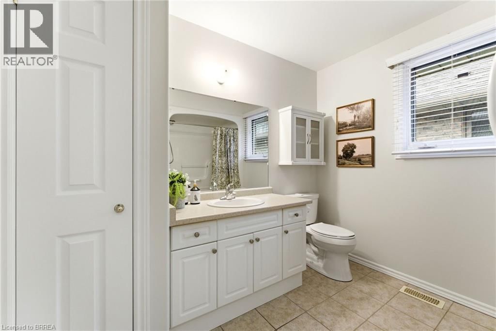 11 - 73 MORTON AVENUE Image 19