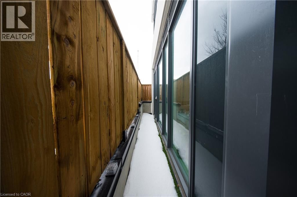 209 - 859 THE QUEENSWAY Image 30